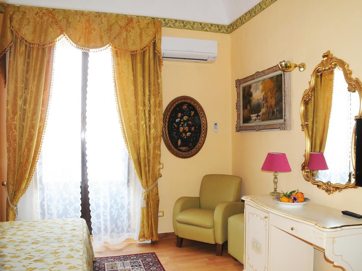 Domenico Florio Palace คาตาเนีย ภายนอก รูปภาพ